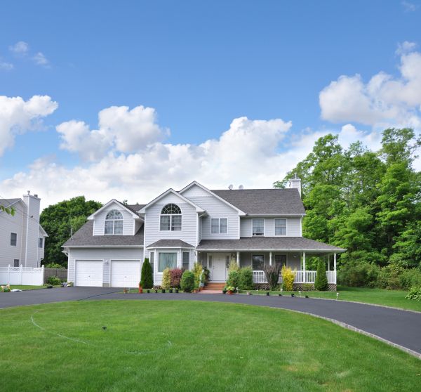 Asphalt Driveway Sealcoating in Blue Springs