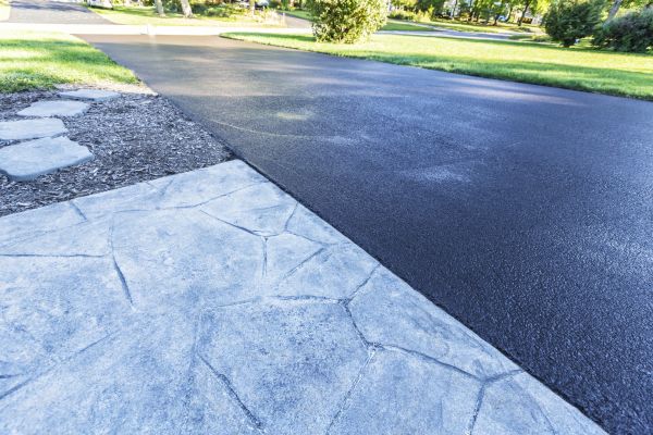 Residential Driveway Sealing in Blue Springs