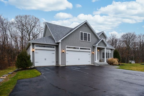 Lot Sealing in Blue Springs