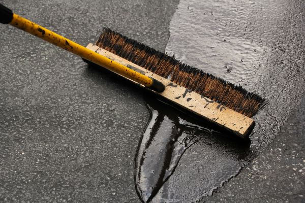 Asphalt Driveway Sealing in Blue Springs
